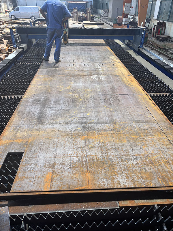 3万瓦激光切割机